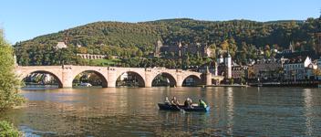 Heidelberg, Panorama mit Alter Brücke und Schloss